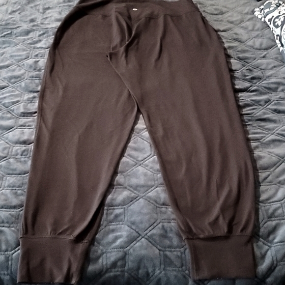 Lululemon leggings - Picture 3 of 6